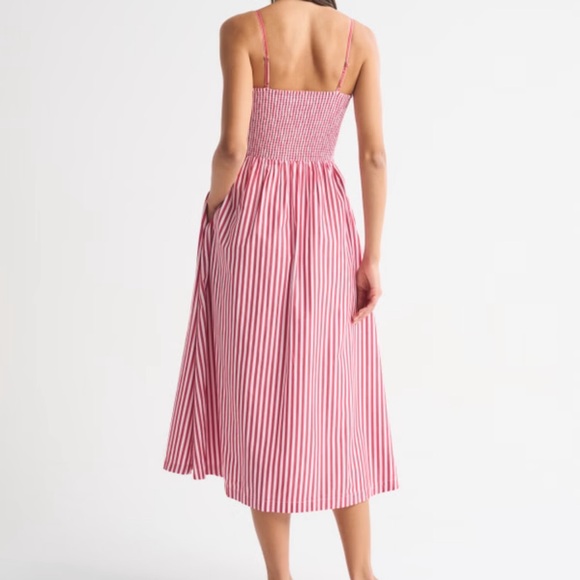 NWT Abercrombie Sydney Smocked Dipped-Waist Midi Dress - Picture 2 of 8